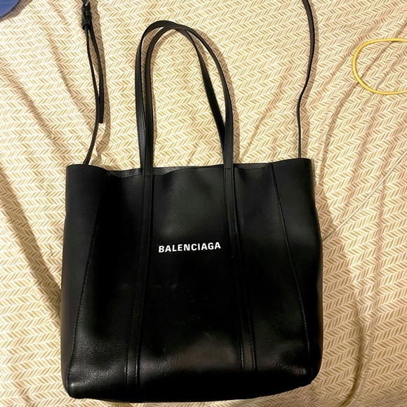 Balenciaga Handbags - xs balenciaga everyday tote calfskin